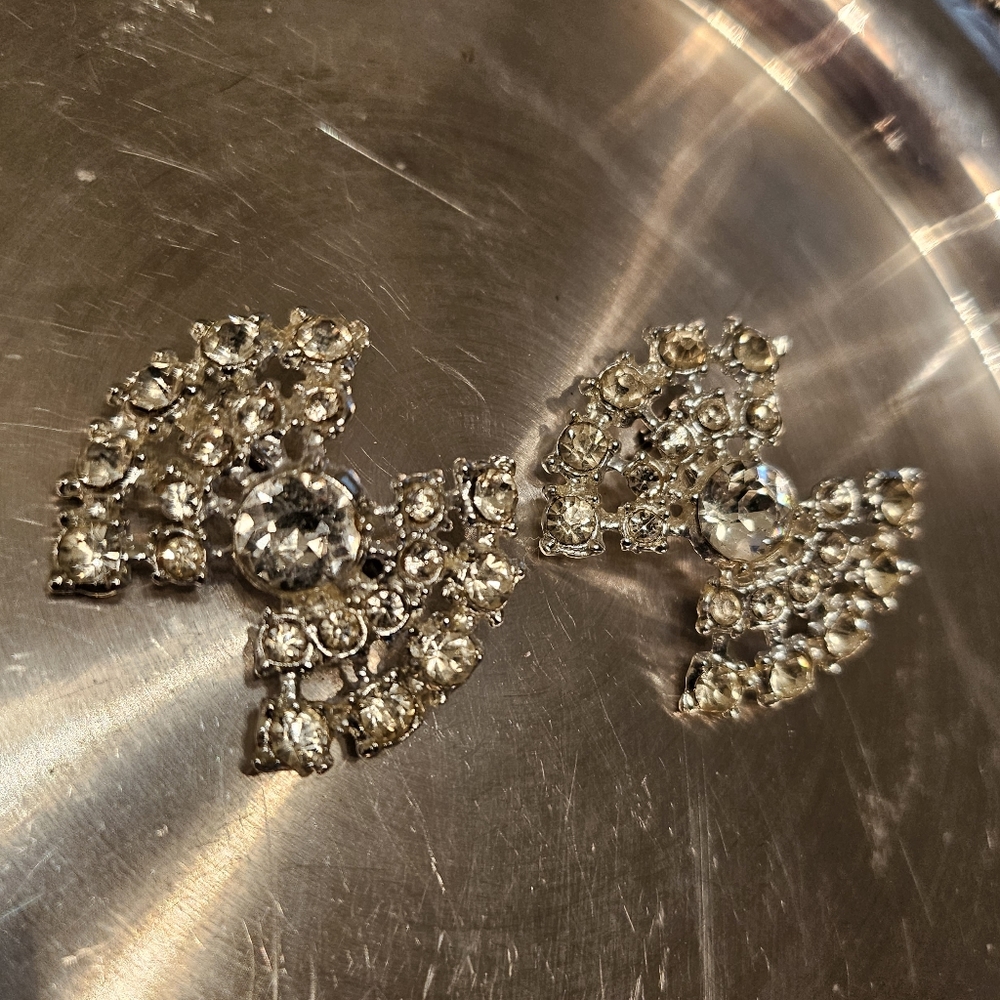 Bow Brooches
